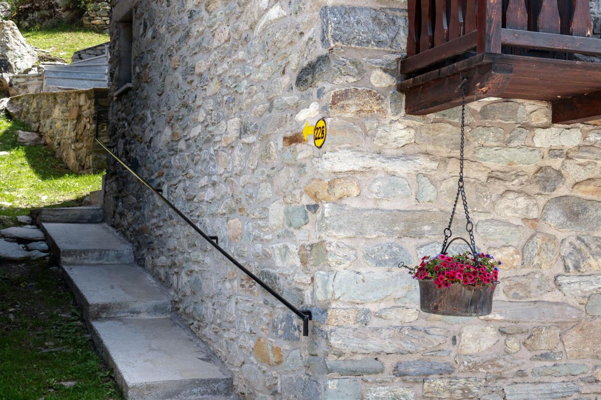 Hellochalet - Chalet Grene Typical House With Garden - 1Km Cabelcar Valtournenche Exterior photo